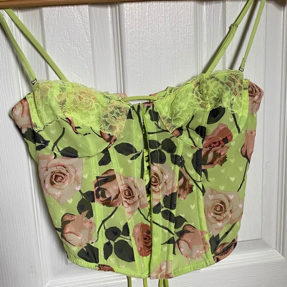 Urban Outfitters green floral corset NWT✨HOST PICK - Picture 7 of 7
